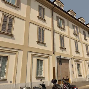 Luxury 1 Bedroom Navigli Loft Italia